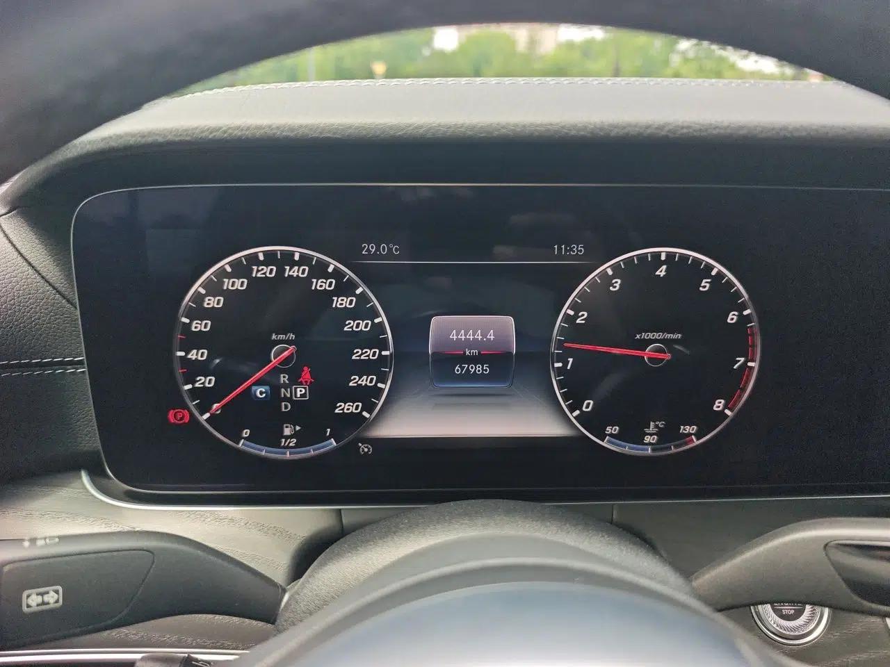 Mercedes-Benz E-Class 2020 Restyled E 300 L Sport Exclusive Edition — миниатюра 11