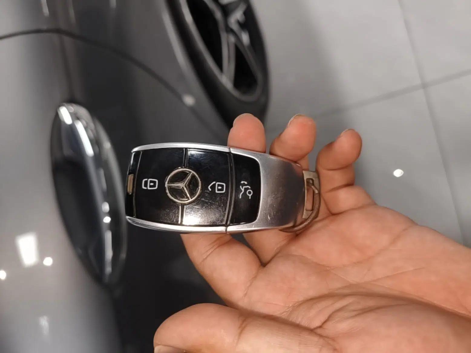 Mercedes-Benz E-Class 2020 Restyled E 300 L Sport Exclusive Edition — миниатюра 28