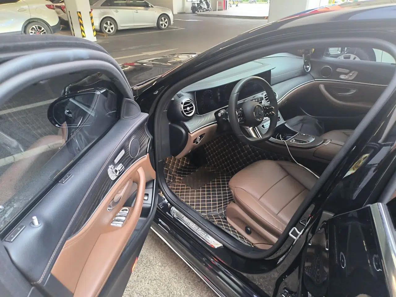 Mercedes-Benz E-Class 2021 Facelift E 300 L Stylish Edition — миниатюра 16