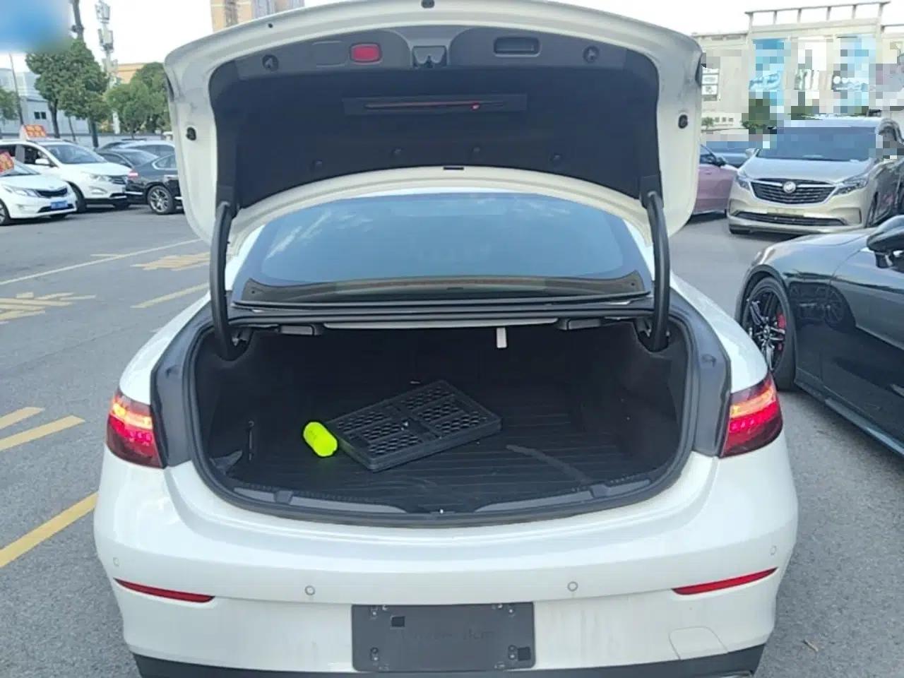 Mercedes-Benz E-Class 2021 E 260 Coupe — миниатюра 22
