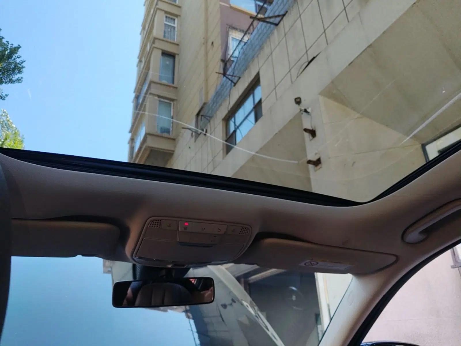 Mercedes-Benz E-Class 2022 Updated E 300 L Luxury Edition — миниатюра 26