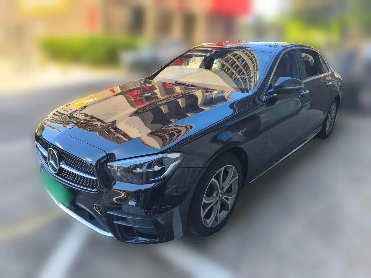 Mercedes-Benz E-Class 2022 Revised Version E 300 L Sport Luxury Edition — миниатюра 1