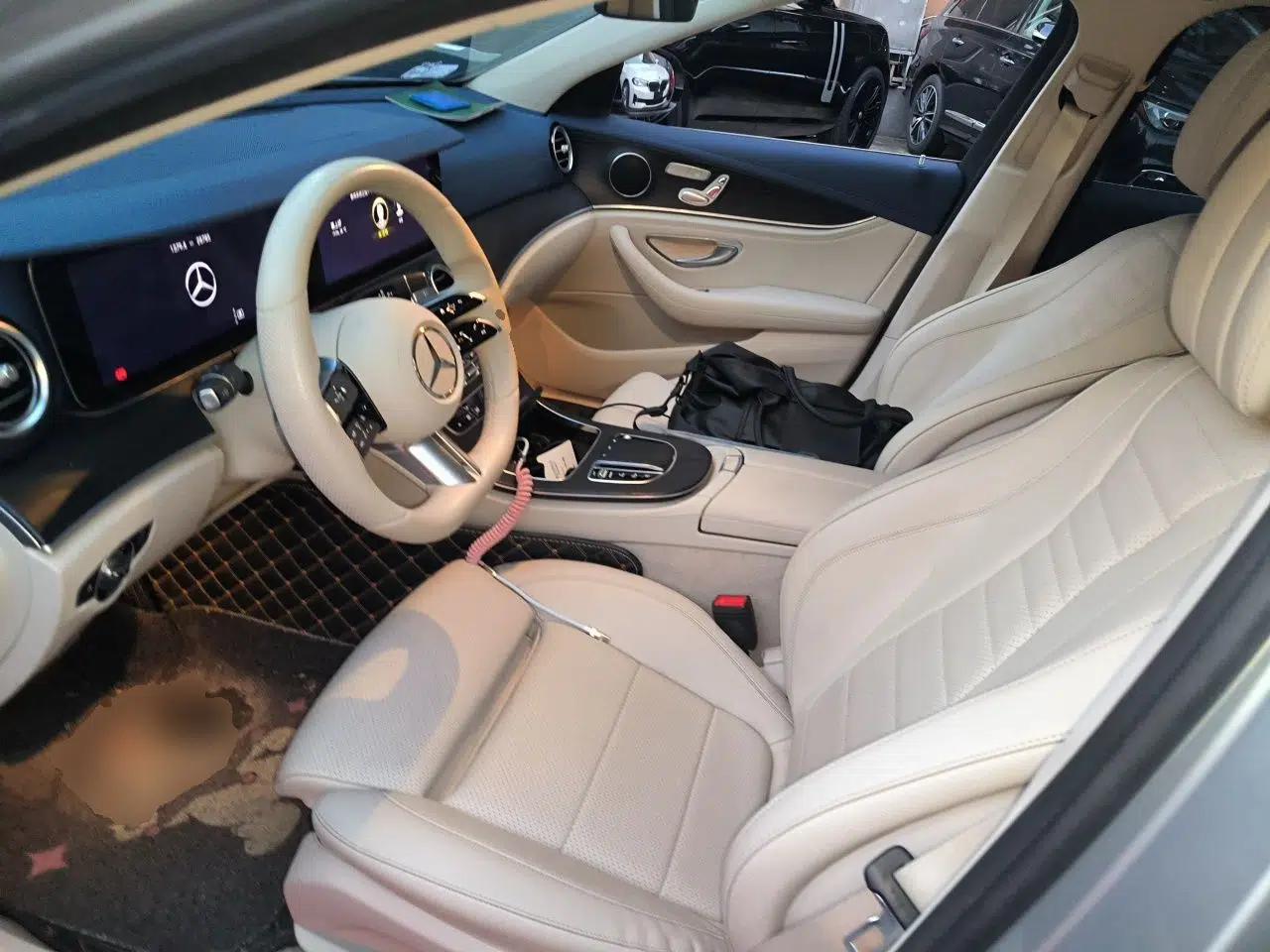 Mercedes-Benz E-Class 2022 Second Facelift E 300 L Sporty and Stylish Edition — миниатюра 15