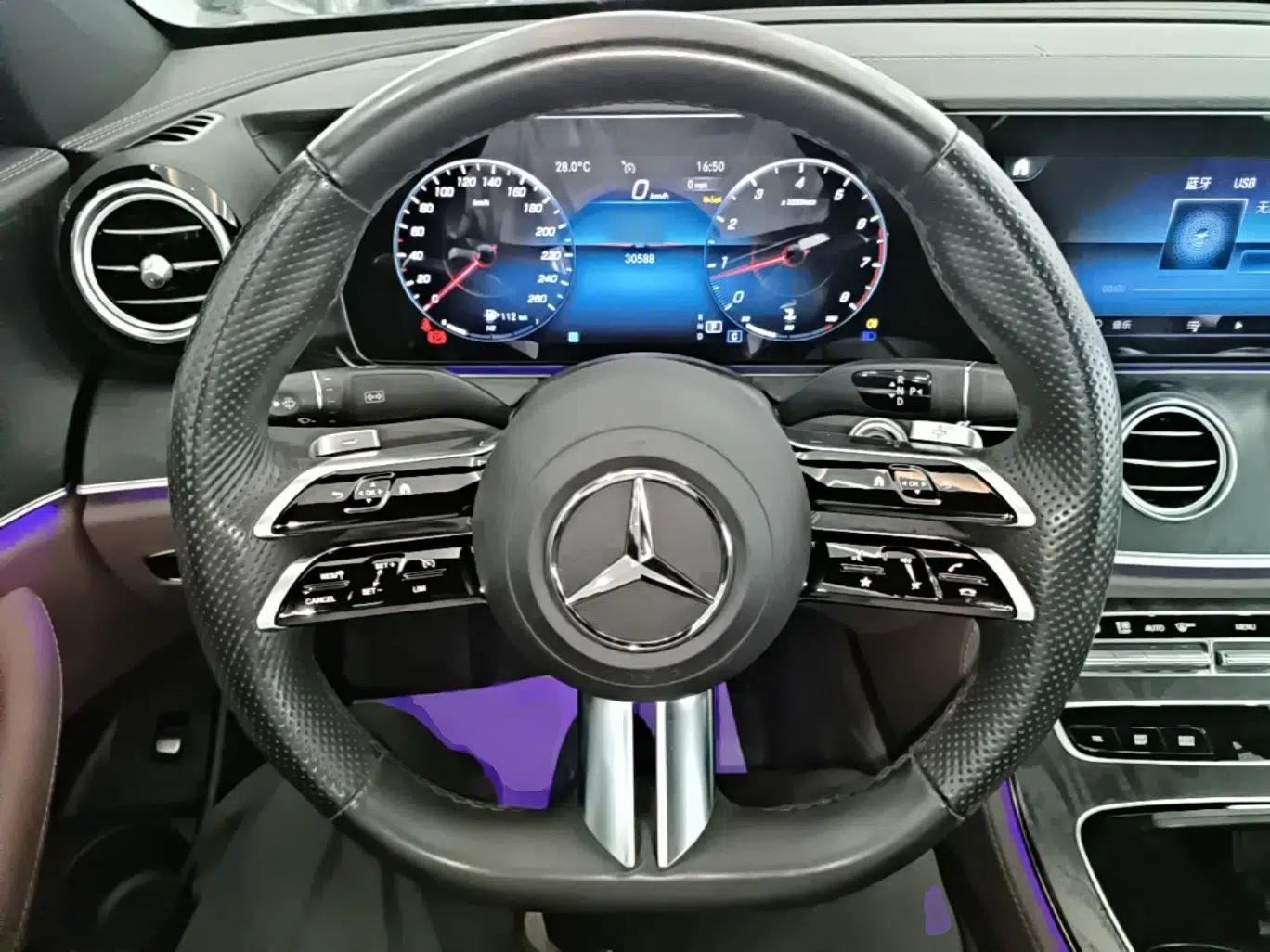 Mercedes-Benz E-Class 2023 E 300 Stylish Sports Edition — миниатюра 13