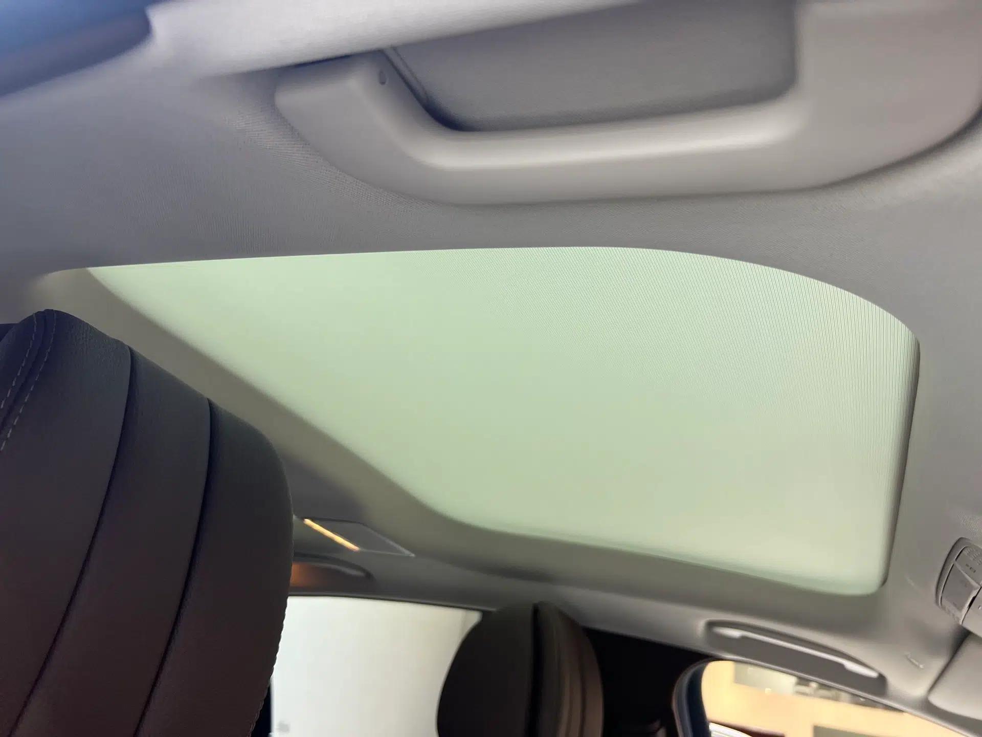 Mercedes-Benz E-Class 2023 Updated E 300 L Luxury Edition — миниатюра 15