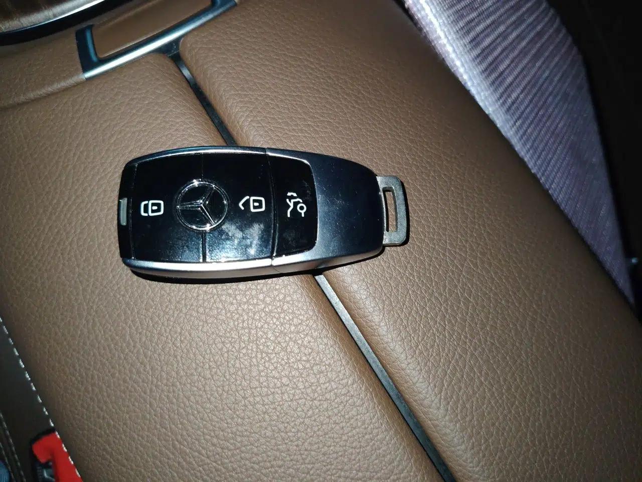 Mercedes-Benz E-Class 2021 Facelift E 300 L Stylish Edition — миниатюра 17