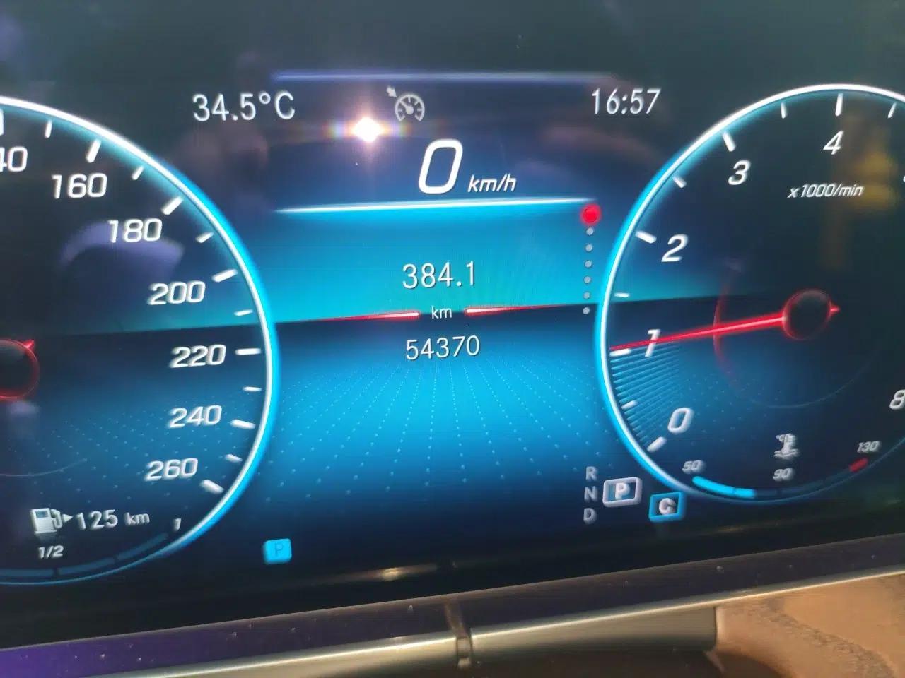Mercedes-Benz E-Class 2021 E 300 L Stylish Model — миниатюра 12