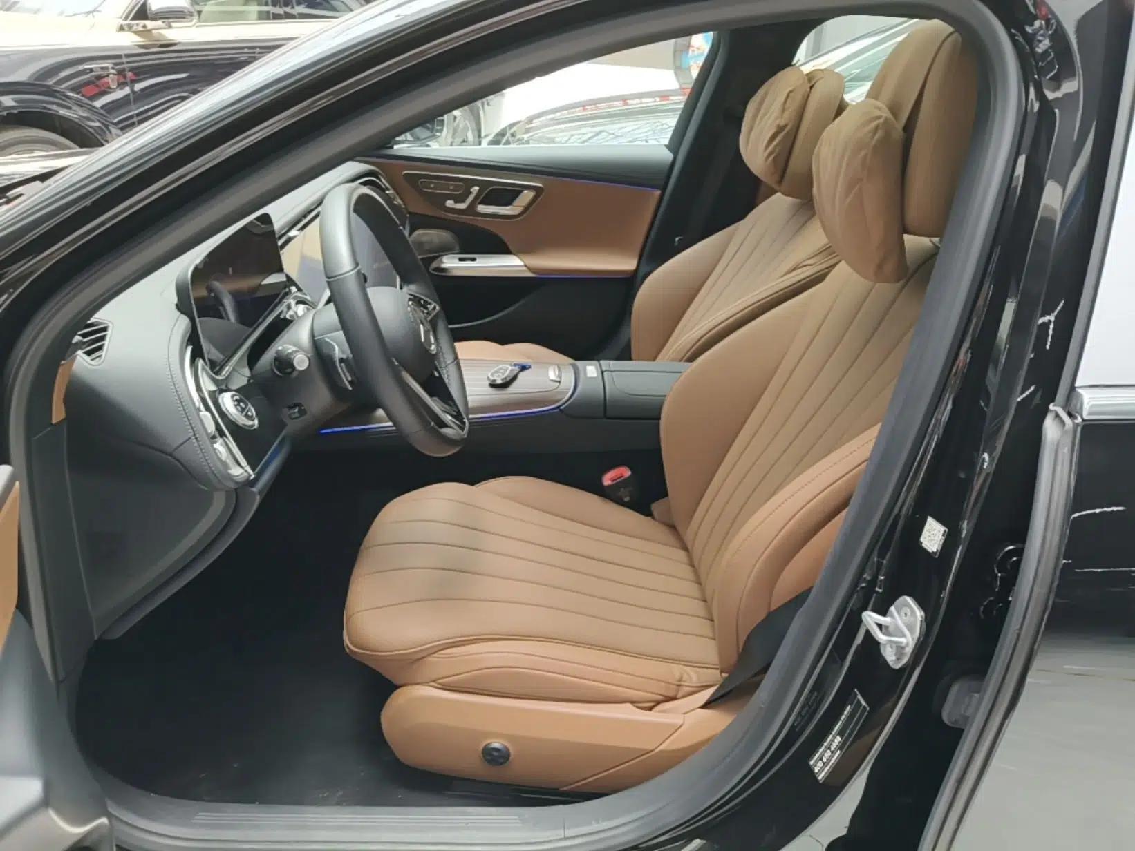 Mercedes-Benz E-Class 2024 E 300 L Luxury Model — миниатюра 17