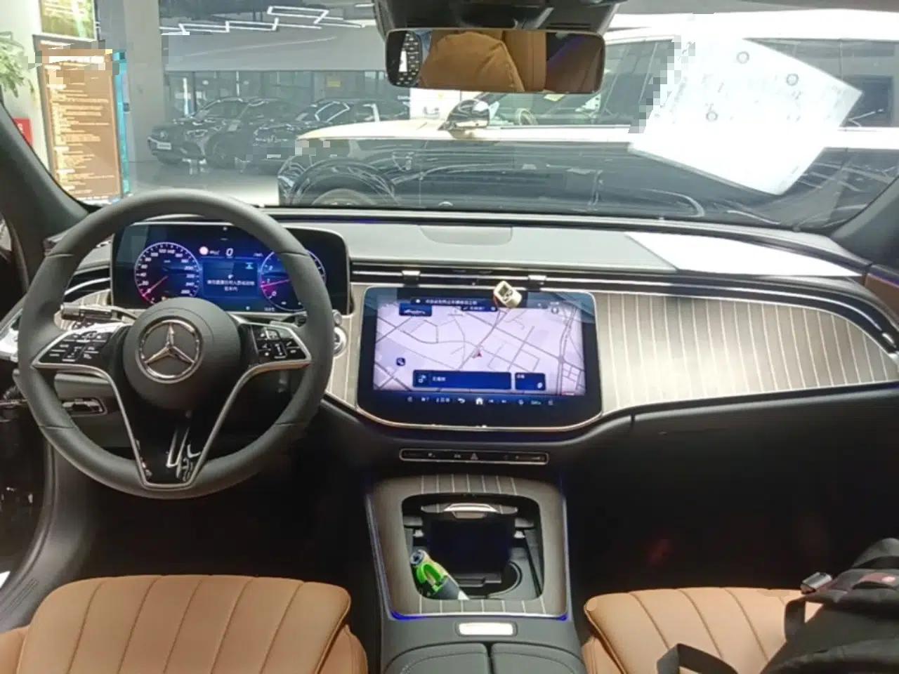 Mercedes-Benz E-Class 2025 Facelift E 300 L Fashion Edition — миниатюра 12