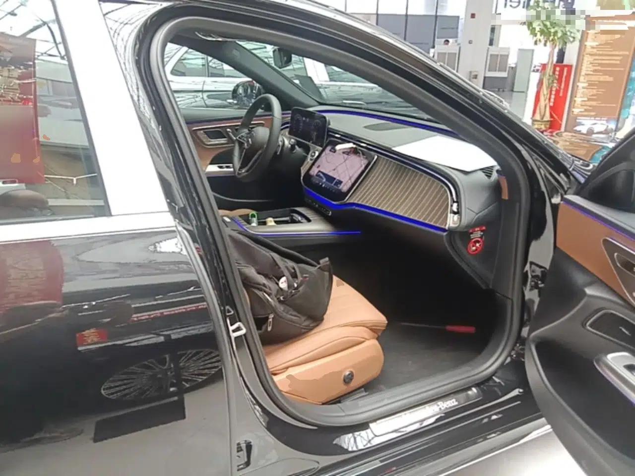 Mercedes-Benz E-Class 2025 Facelift E 300 L Fashion Edition — миниатюра 19