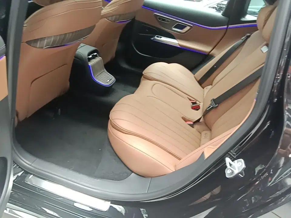 Mercedes-Benz E-Class 2025 Facelift E 300 L Fashion Edition — миниатюра 20