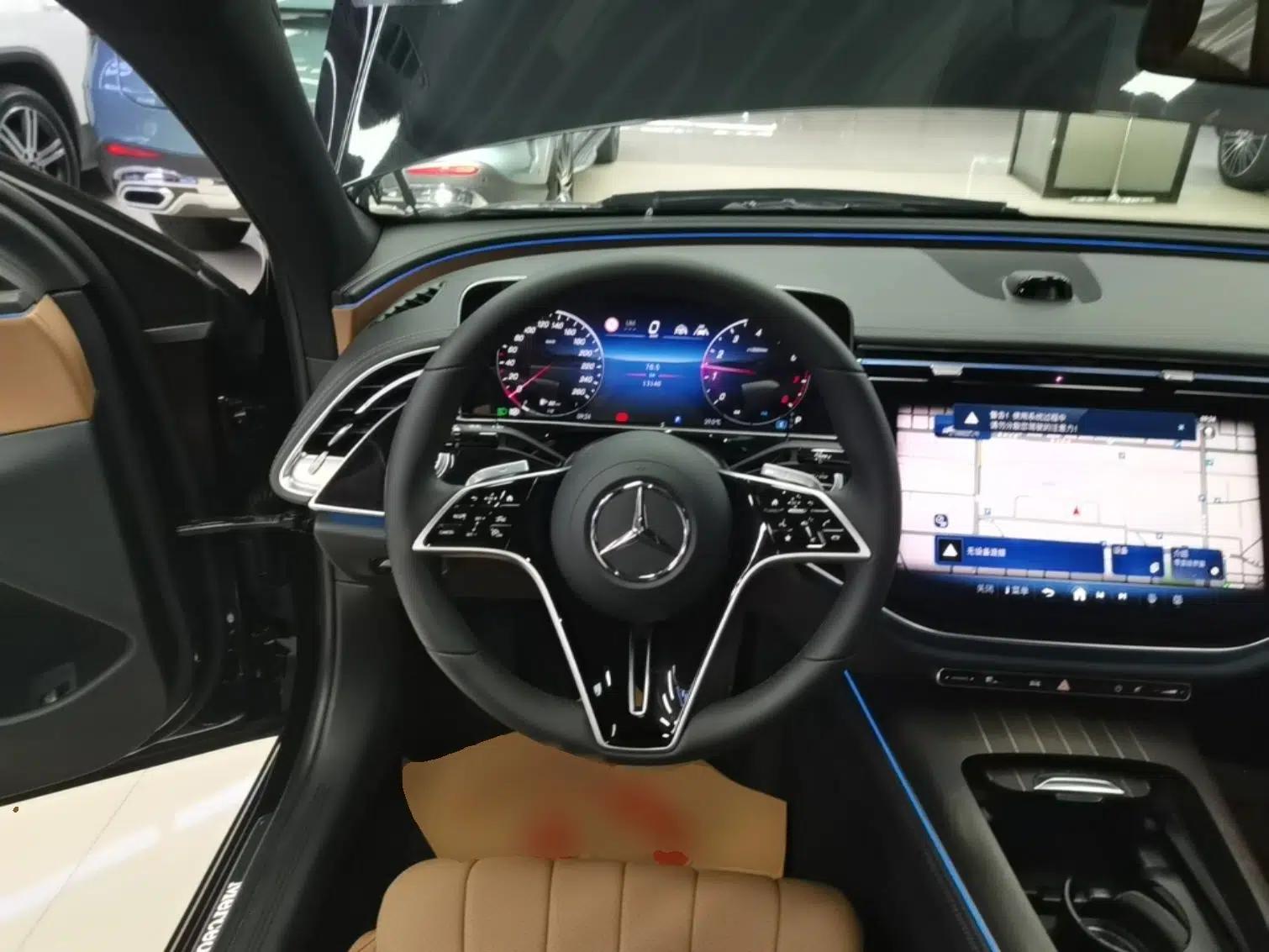 Mercedes-Benz E-Class 2025 E 300 L Luxury Model — миниатюра 13