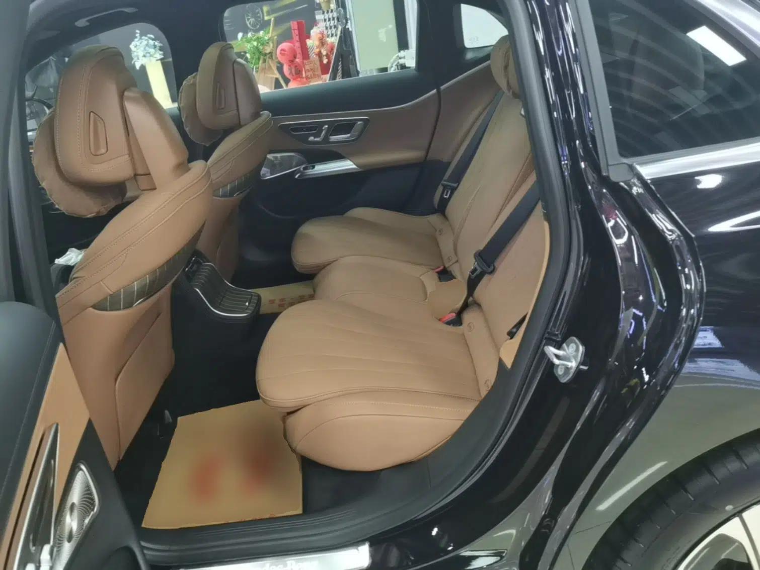 Mercedes-Benz E-Class 2025 E 300 L Luxury Model — миниатюра 20