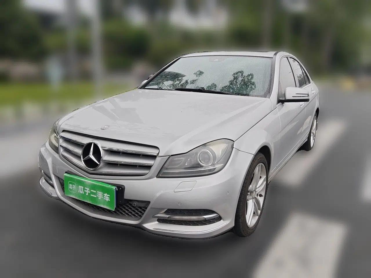 Mercedes-Benz C-Class 2011 C 300 Fashion Model — миниатюра 1