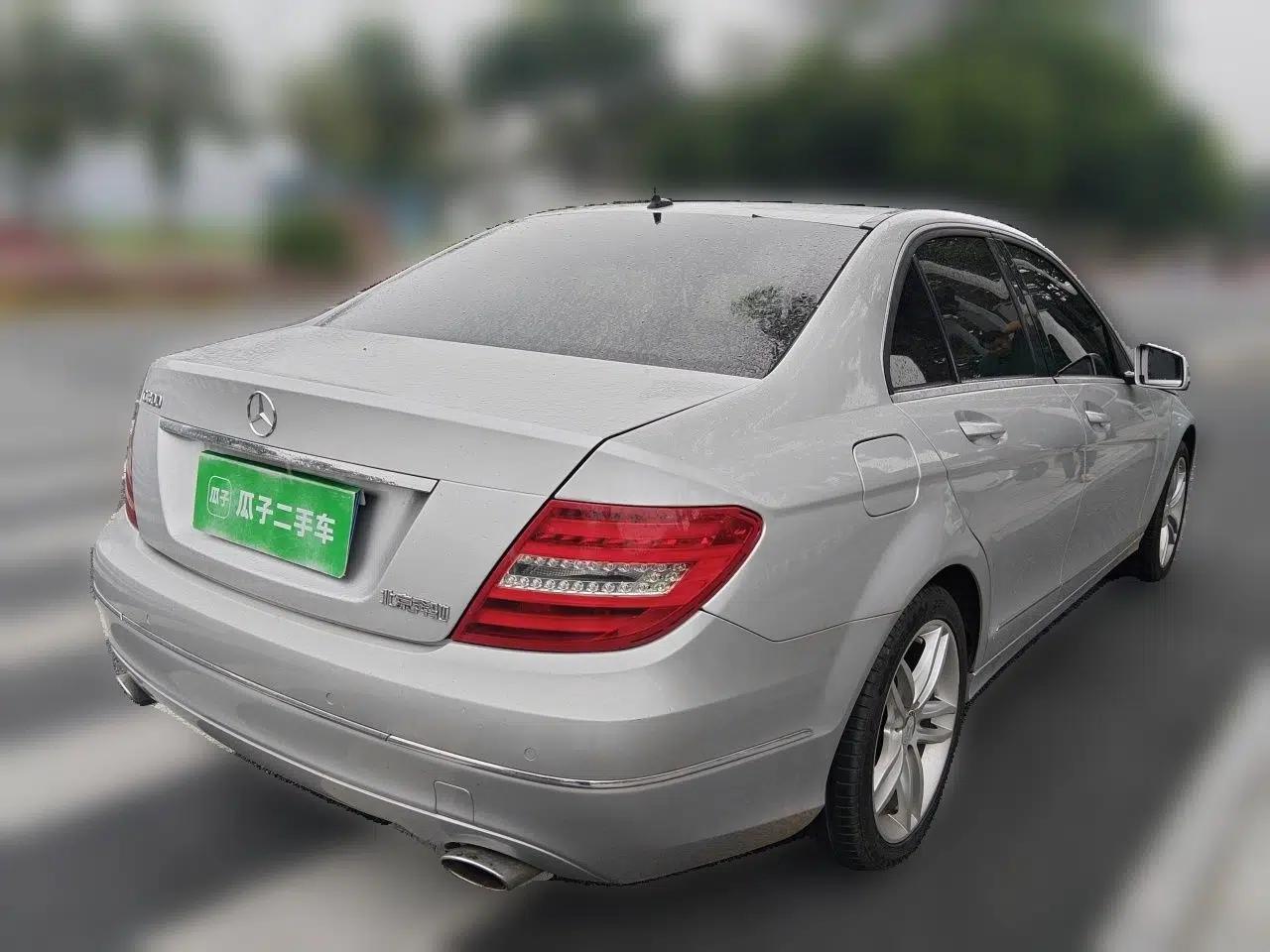 Mercedes-Benz C-Class 2011 C 300 Fashion Model — миниатюра 6
