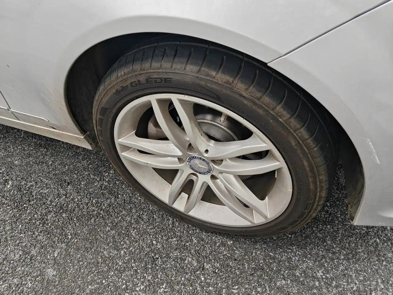 Mercedes-Benz C-Class 2011 C 300 Fashion Model — миниатюра 8