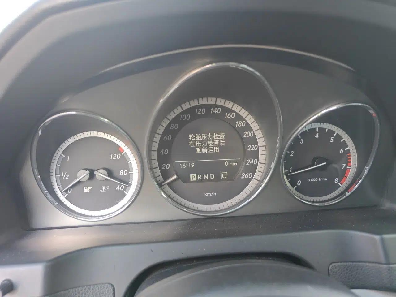 Mercedes-Benz C-Class 2008 C 200K Standard Model — миниатюра 11