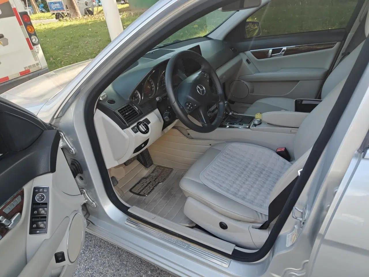 Mercedes-Benz C-Class 2008 C 200K Standard Model — миниатюра 16