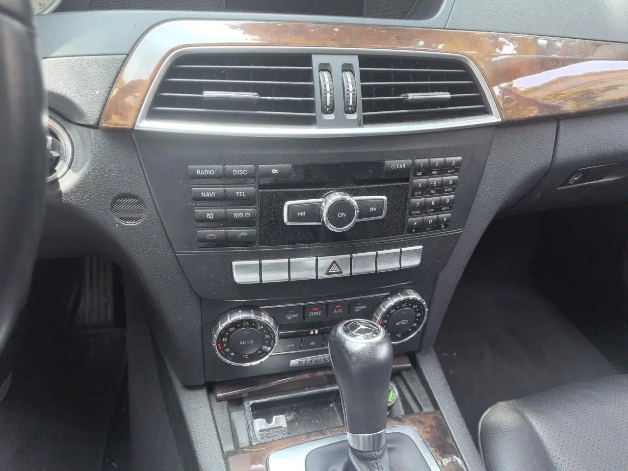 Mercedes-Benz C-Class 2013 C 260 CGI Elegant Model — миниатюра 13