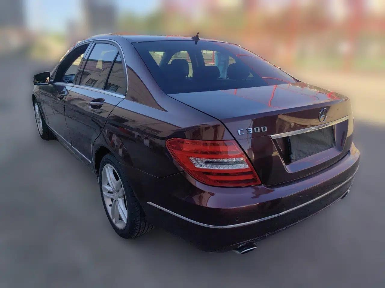 Mercedes-Benz C-Class 2011 C 300 Fashion Model — миниатюра 4
