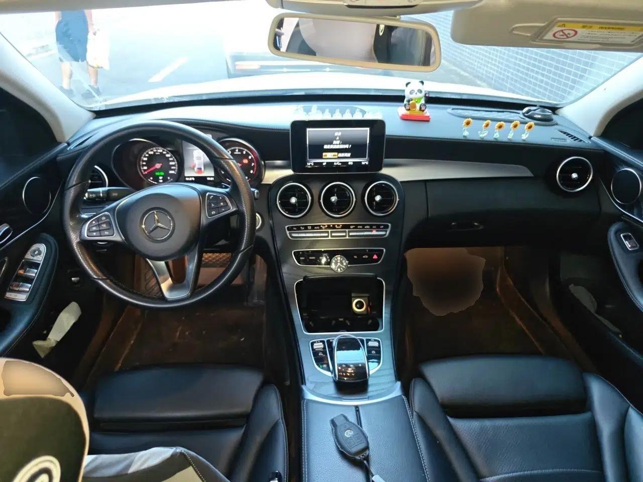 Mercedes-Benz C-Class 2018 C 180 L Fashion Edition Sport Version — миниатюра 9