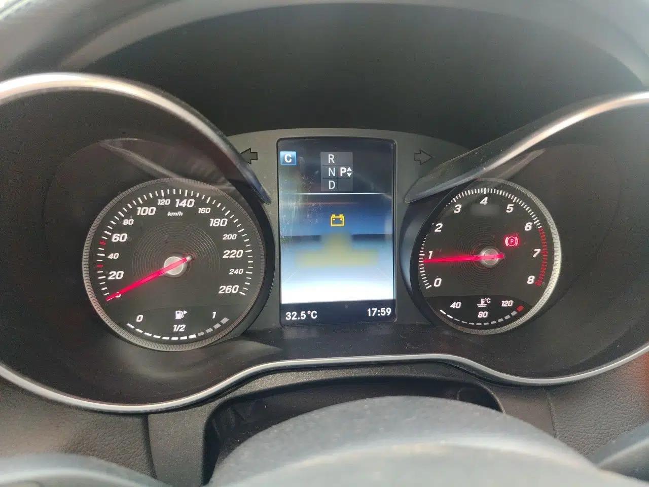 Mercedes-Benz C-Class 2015 Revised C 200 L Sport Edition — миниатюра 10