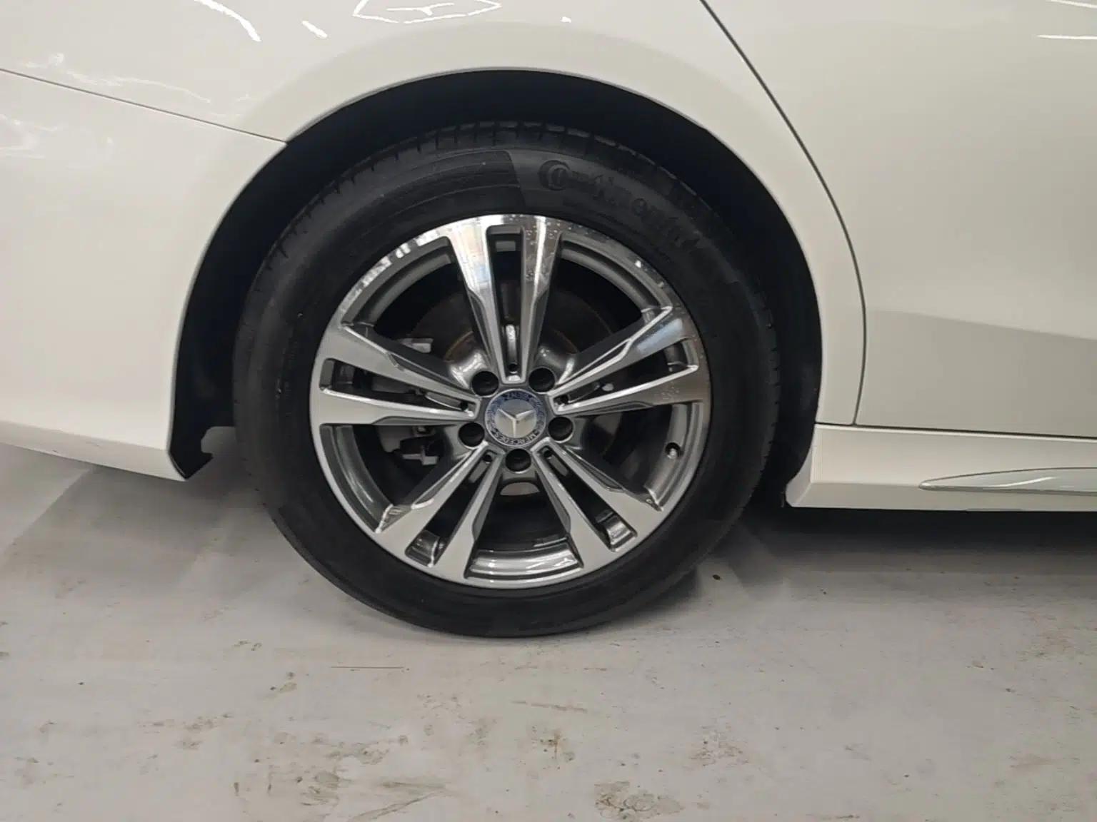 Mercedes-Benz C-Class 2015 Revised C 200 L Sport Edition — миниатюра 11