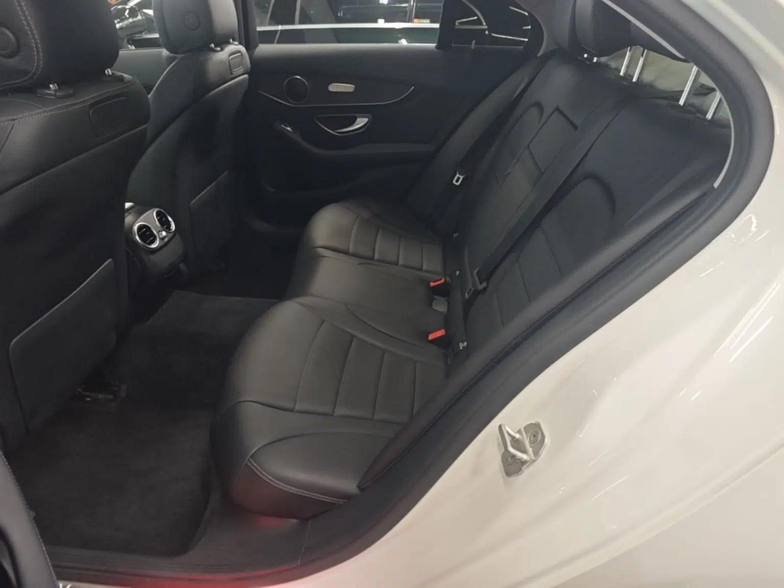 Mercedes-Benz C-Class 2015 Revised C 200 L Sport Edition — миниатюра 25