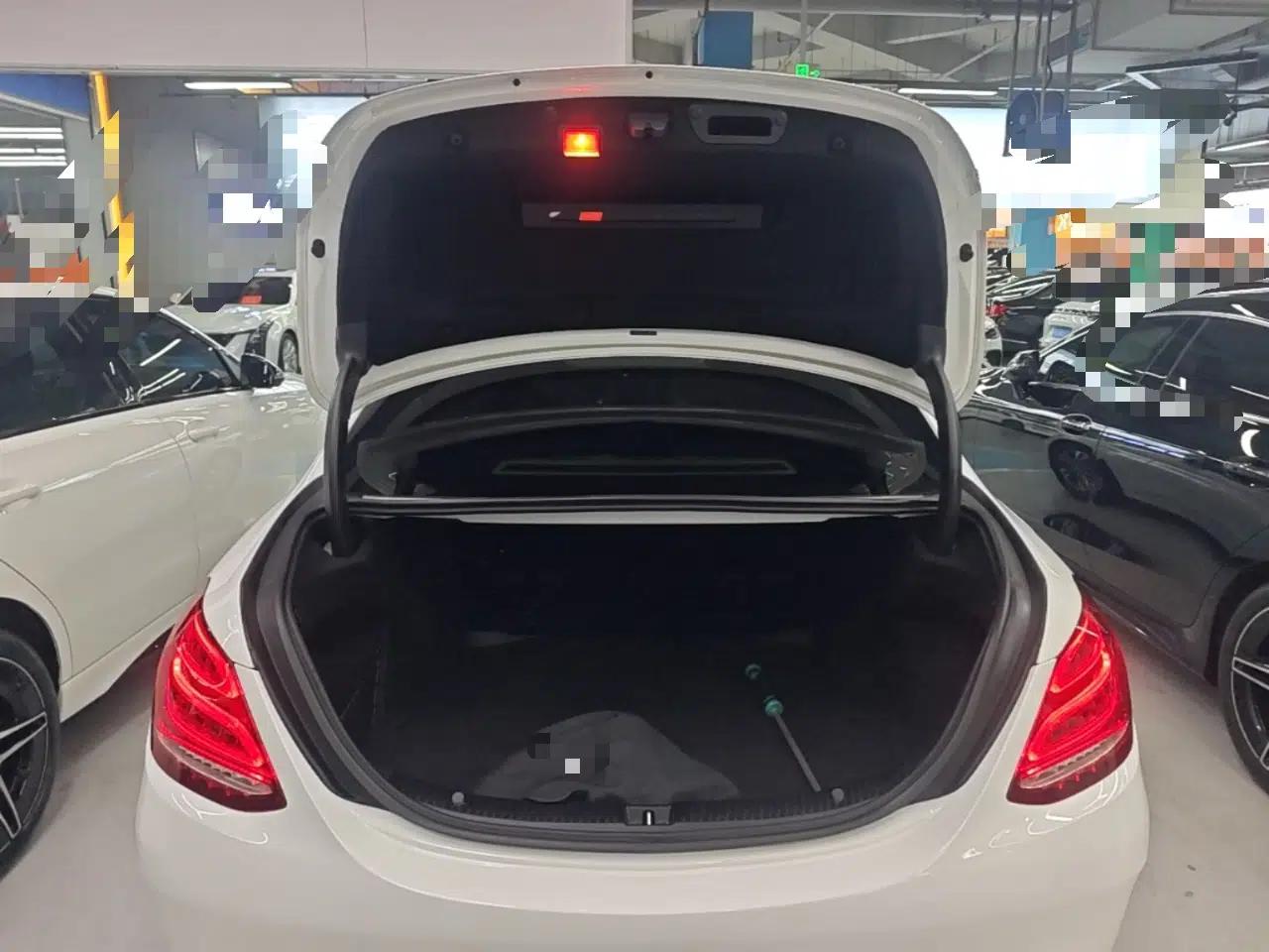 Mercedes-Benz C-Class 2015 Revised C 200 L Sport Edition — миниатюра 27