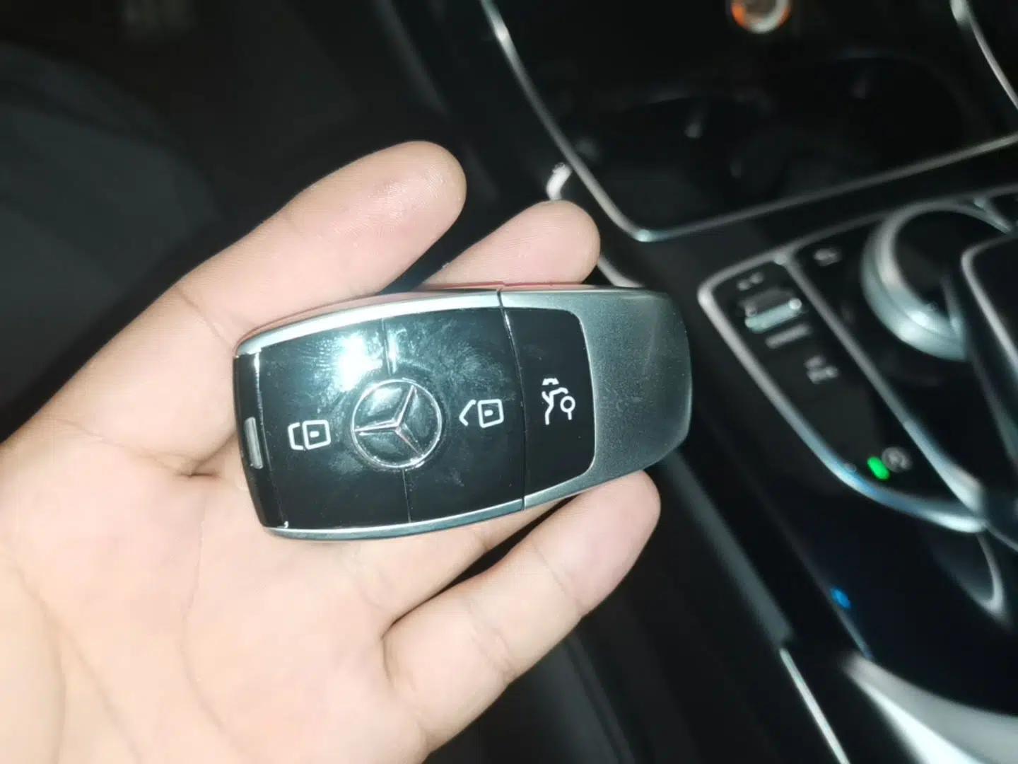 Mercedes-Benz C-Class 2018 C 200 Coupe — миниатюра 28