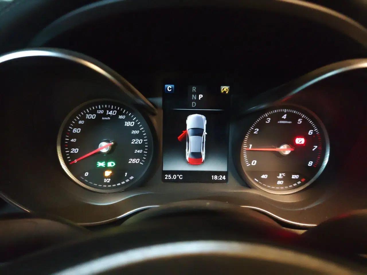 Mercedes-Benz C-Class 2018 C 200 L Sport Edition Achievement Special Edition — миниатюра 11
