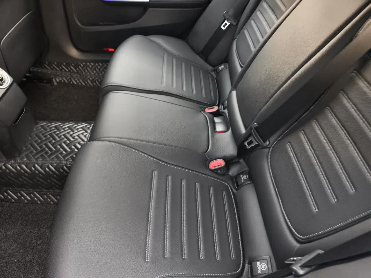 Mercedes-Benz C-Class 2022 Restyled C 260 L Sport Edition — миниатюра 17