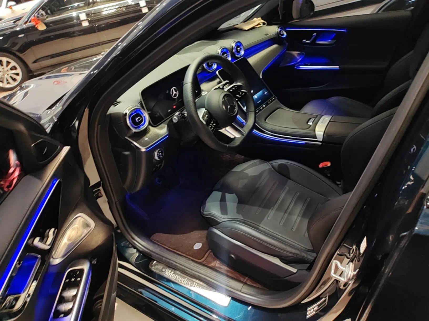Mercedes-Benz C-Class 2024 Second Facelift C 260 L Starry Night Sport Edition — миниатюра 17