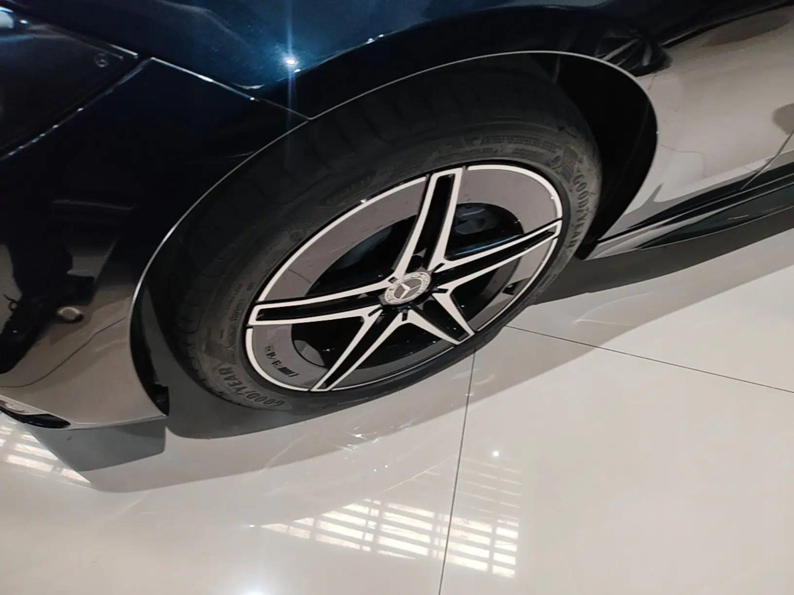 Mercedes-Benz C-Class 2024 Second Facelift C 260 L Starry Night Sport Edition — миниатюра 10