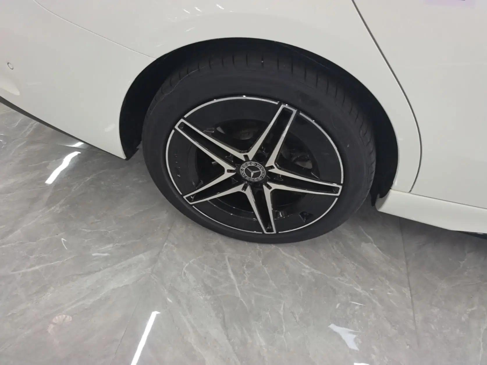 Mercedes-Benz C-Class 2023 Restyled C 260 L Night Edition Sports Version — миниатюра 11