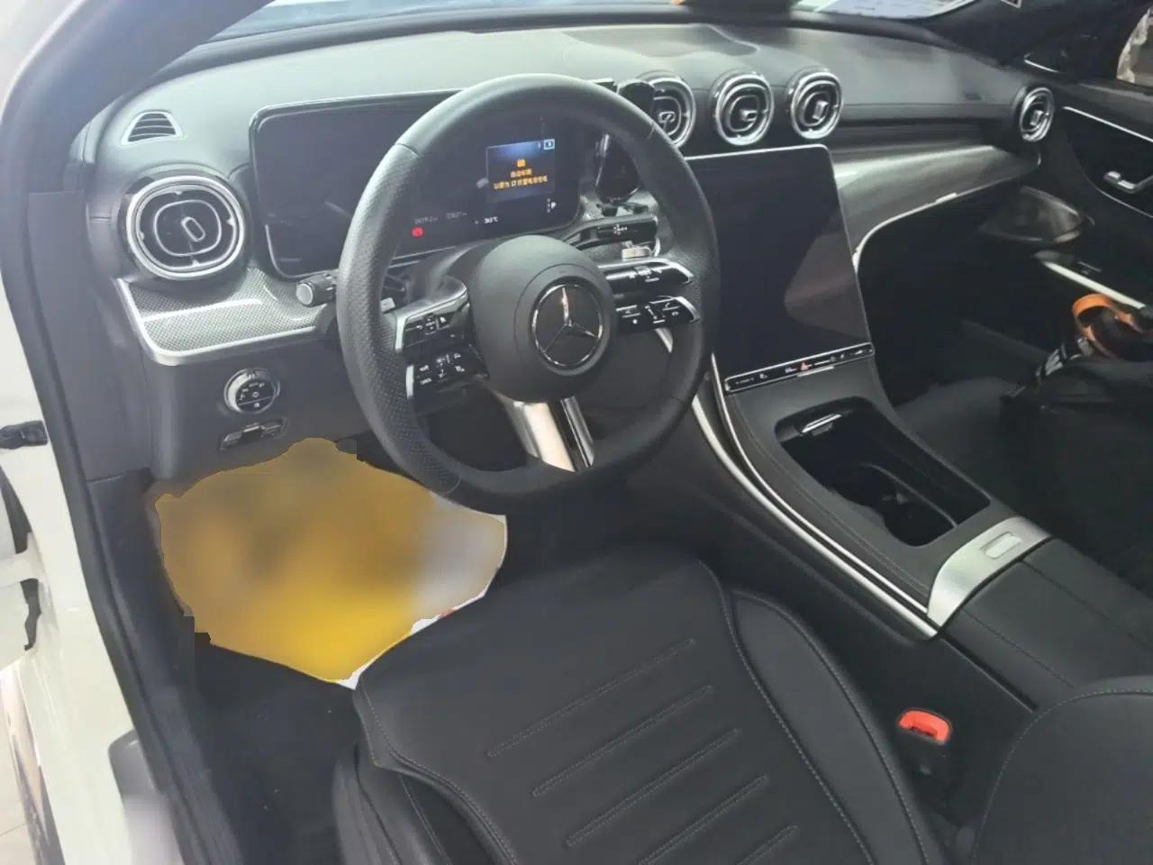 Mercedes-Benz C-Class 2023 Restyled C 260 L Night Edition Sports Version — миниатюра 12