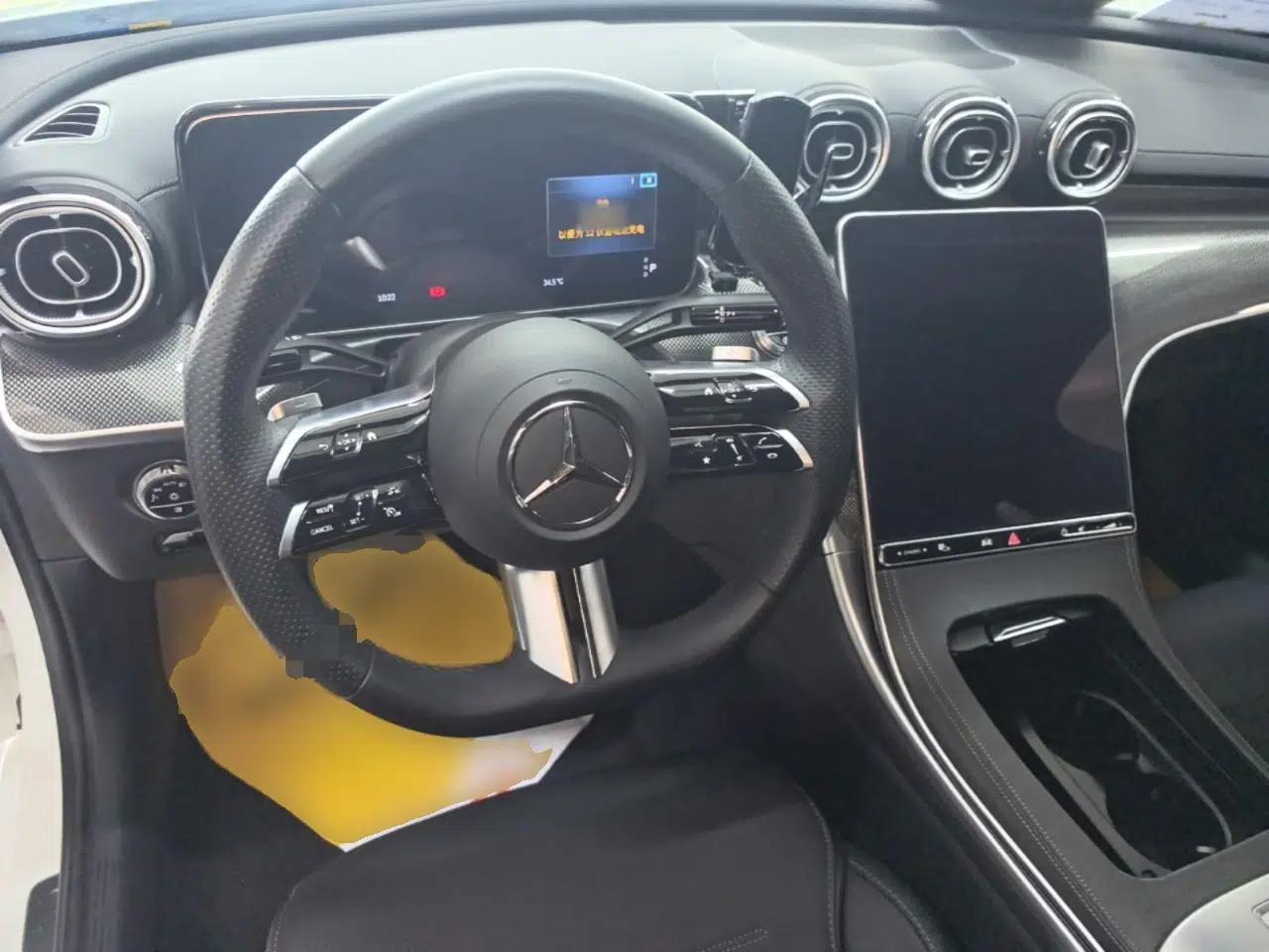 Mercedes-Benz C-Class 2023 Restyled C 260 L Night Edition Sports Version — миниатюра 13