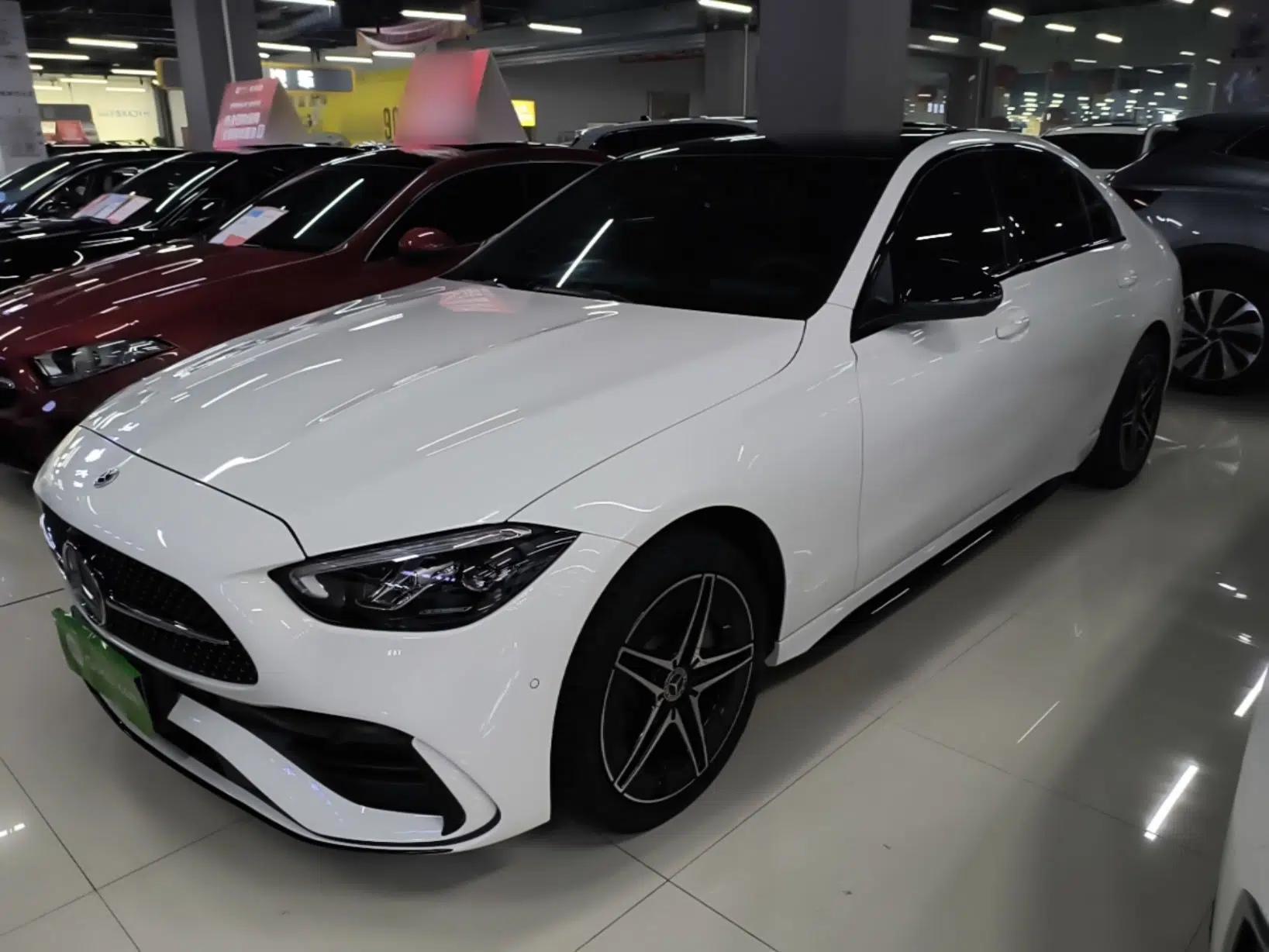 Mercedes-Benz C-Class 2023 Restyled C 260 L Night Edition Sports Version — миниатюра 1