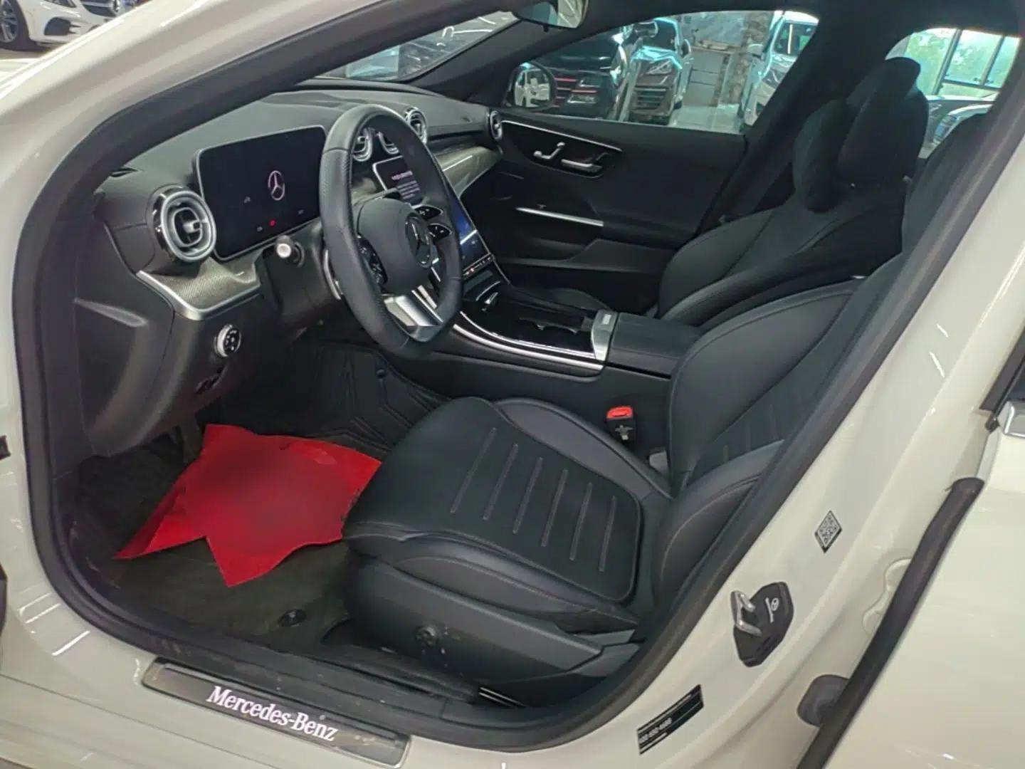 Mercedes-Benz C-Class 2024 Second Facelift C 260 L Sport Edition — миниатюра 17