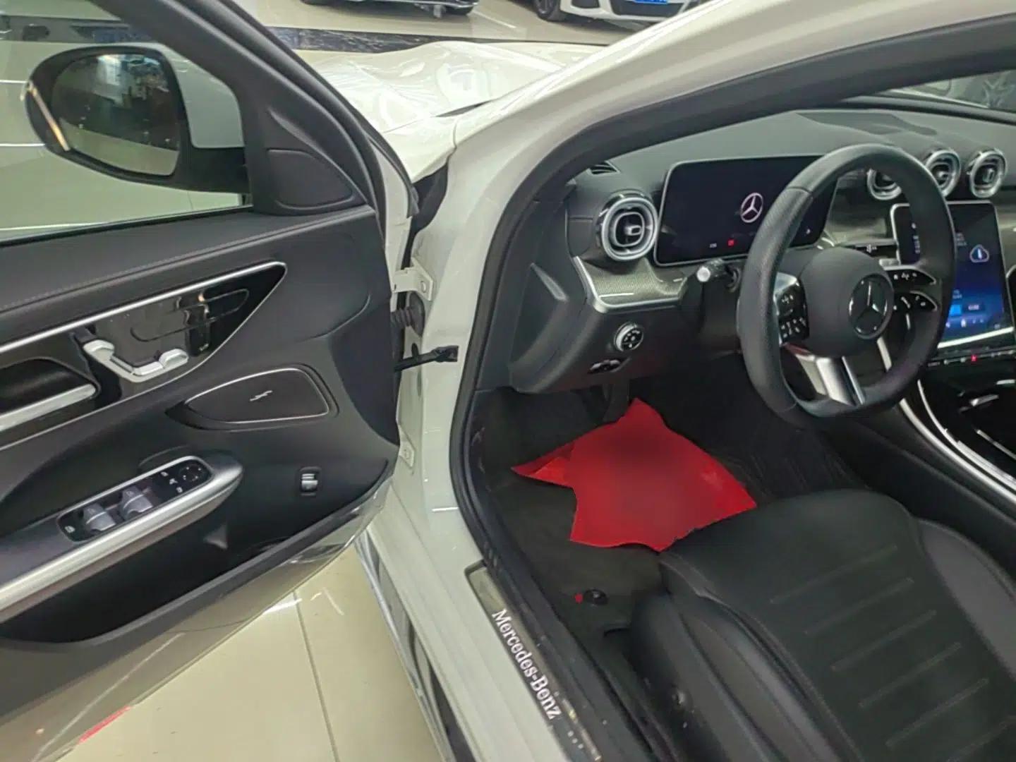 Mercedes-Benz C-Class 2024 Second Facelift C 260 L Sport Edition — миниатюра 18