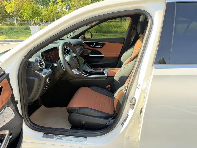Mercedes-Benz C-Class 2025 Facelift C 260 L Sport Edition — миниатюра 32