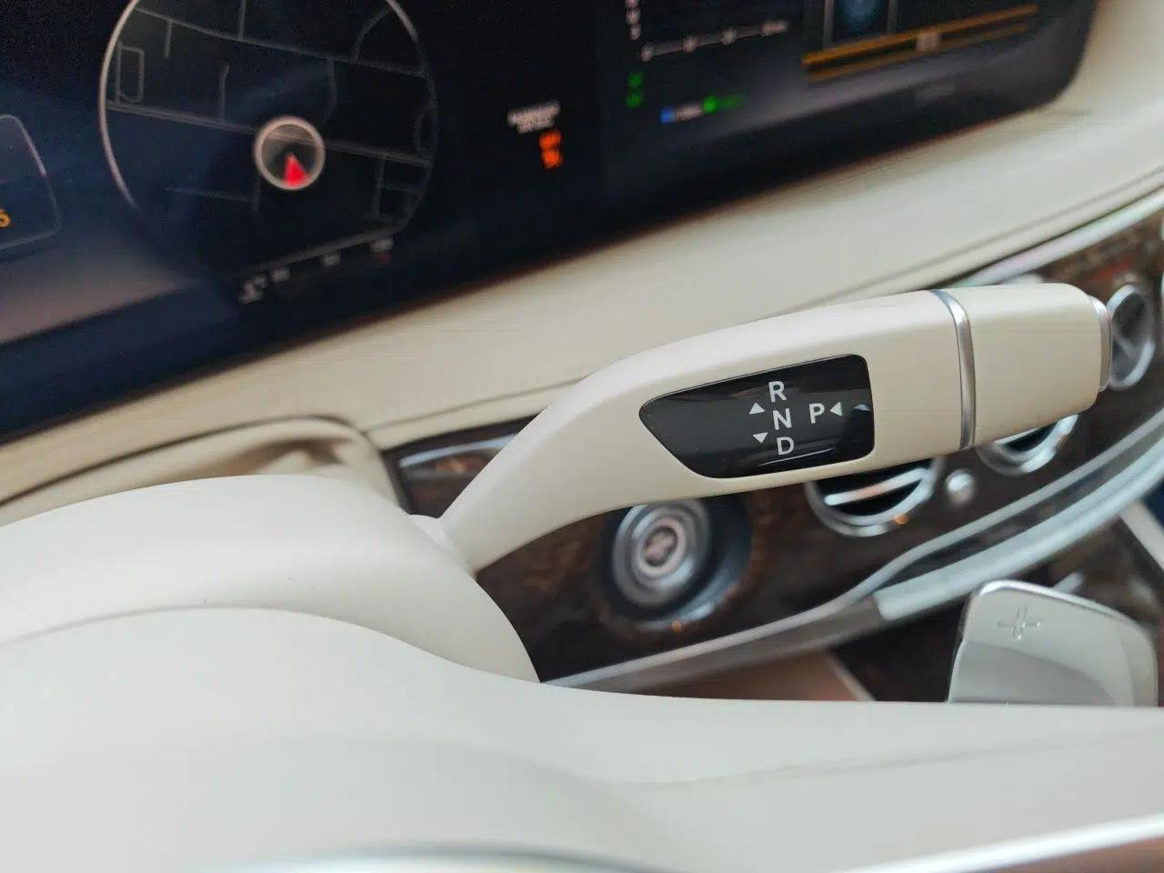 Mercedes-Benz S-Class S320, automatic, 5 seats, 2.0 — миниатюра 14