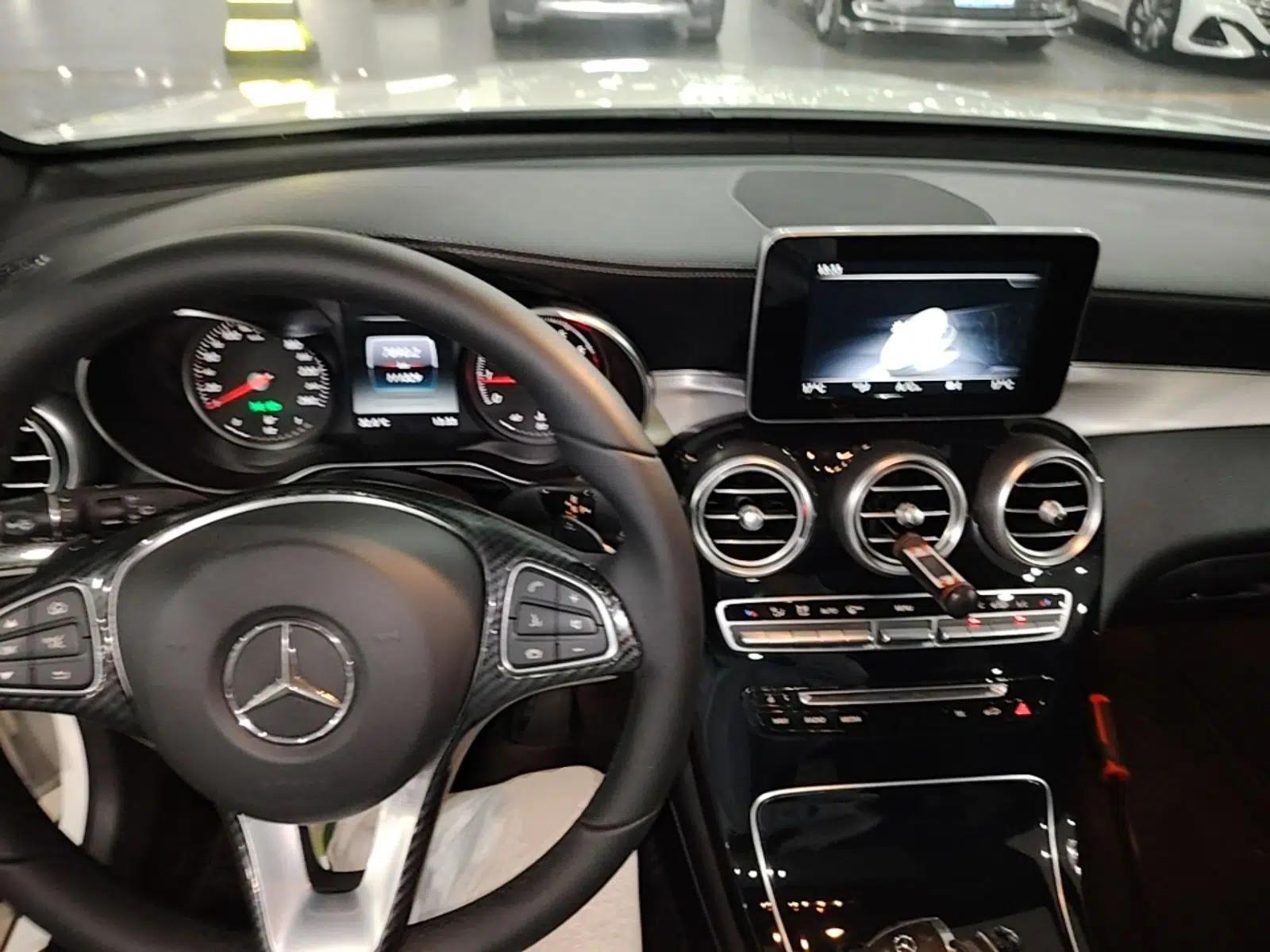 Mercedes-Benz GLC 2017 GLC 200 4MATIC — миниатюра 17