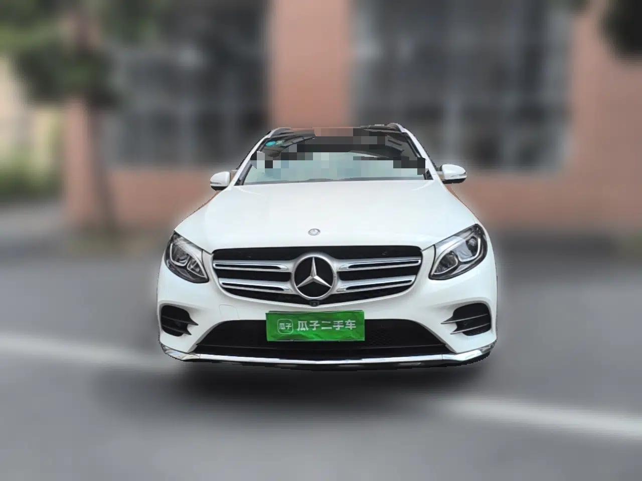 Mercedes-Benz GLC 2017 GLC 260 4MATIC Luxury Model — миниатюра 2