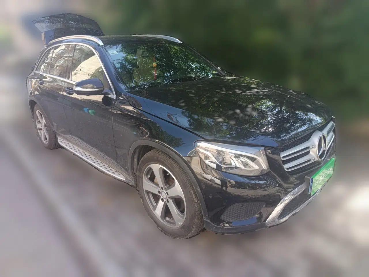 Mercedes-Benz GLC 2016 GLC 260 4MATIC Luxury Model — миниатюра 3