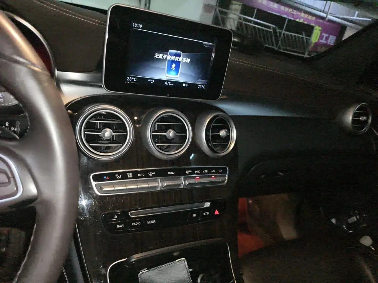 Mercedes-Benz GLC 2018 Facelifted GLC 260 4MATIC Dynamic Edition — миниатюра 13