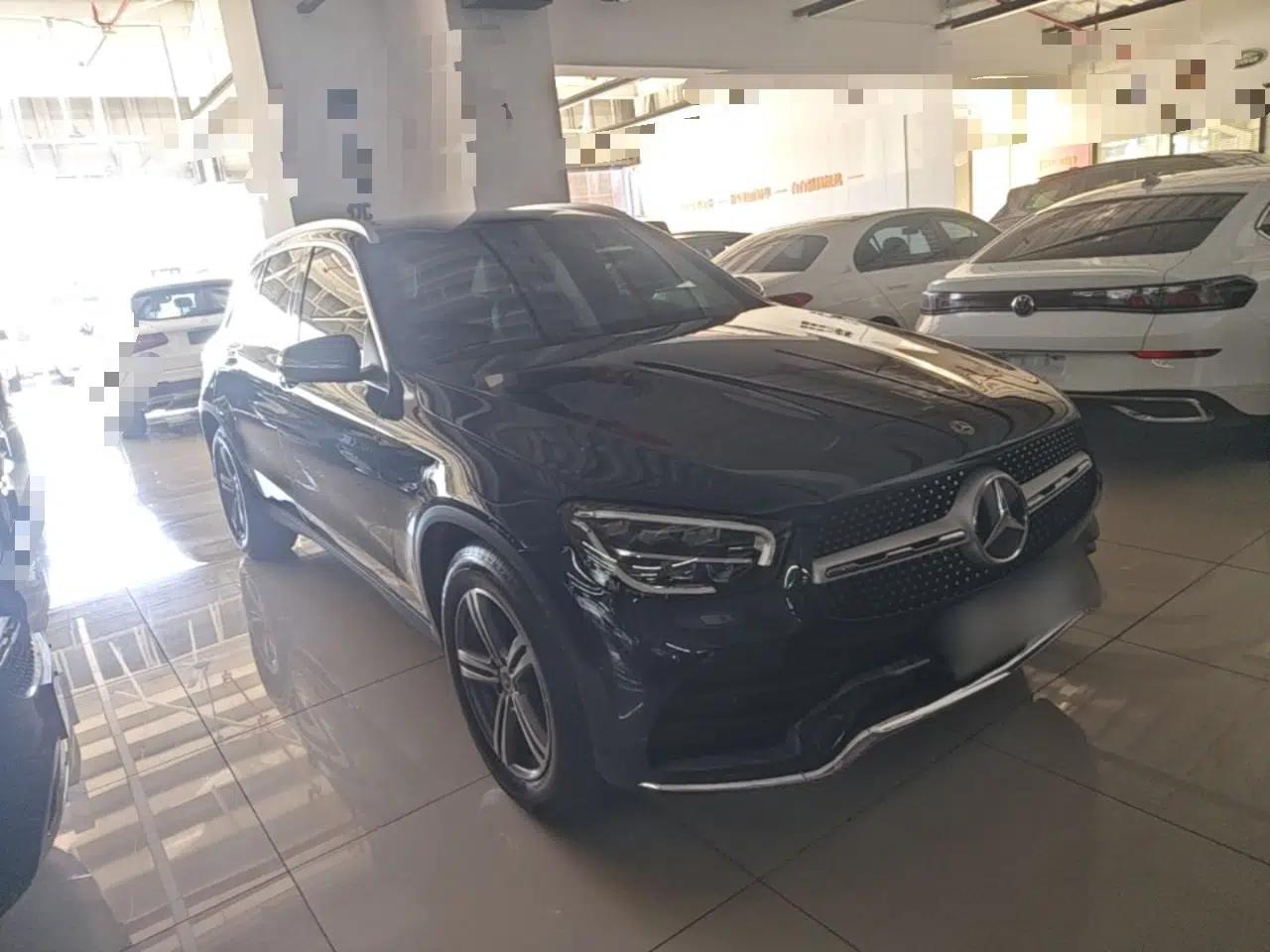 Mercedes-Benz GLC 2020 GLC 260 L 4MATIC Luxury Model — миниатюра 3