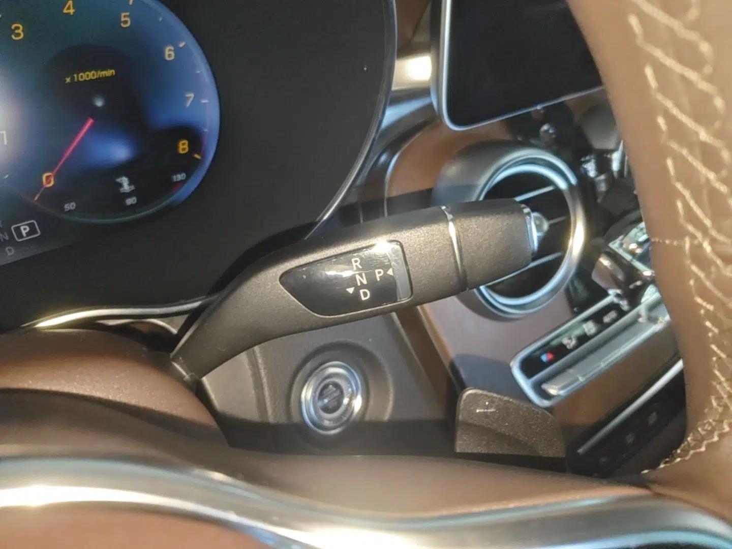 Mercedes-Benz GLC 2020 GLC 260 L 4MATIC Luxury Model — миниатюра 22
