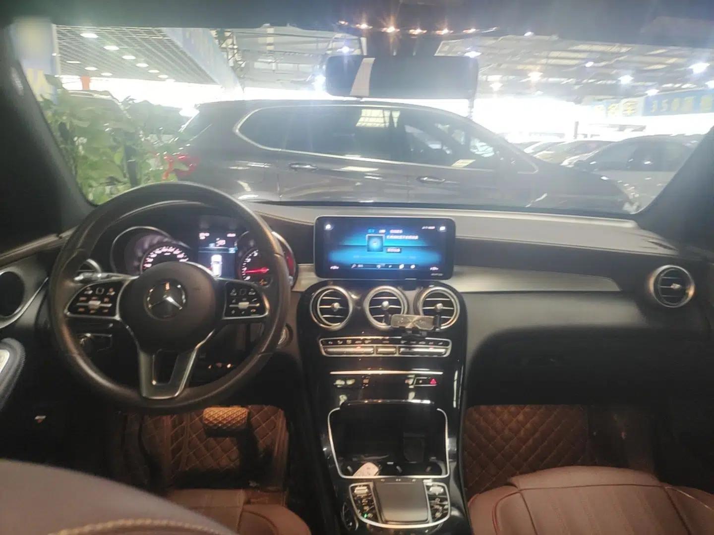 Mercedes-Benz GLC 2020 GLC 260 L 4MATIC Dynamic Model — миниатюра 12