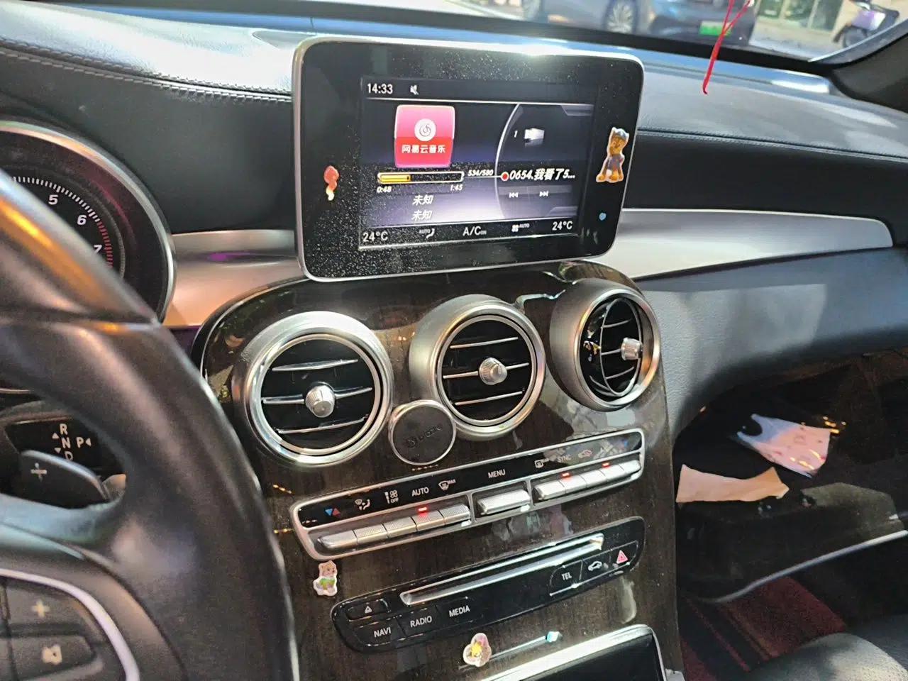 Mercedes-Benz GLC 2019 Facelift GLC 260 L 4MATIC Luxury Model — миниатюра 13
